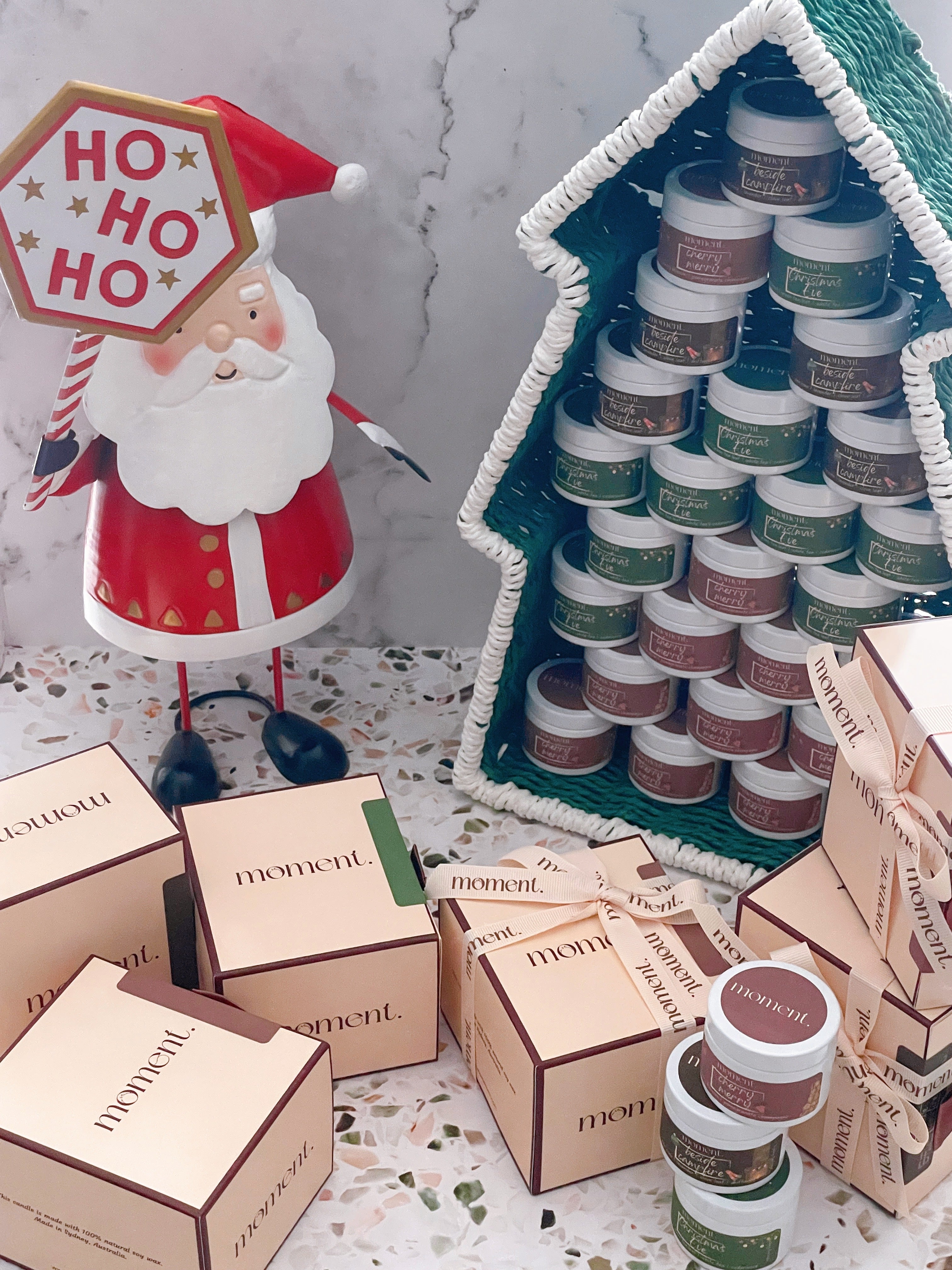 moment. Christmas Eve 220g | 100% Soy Candle - Christmas Series