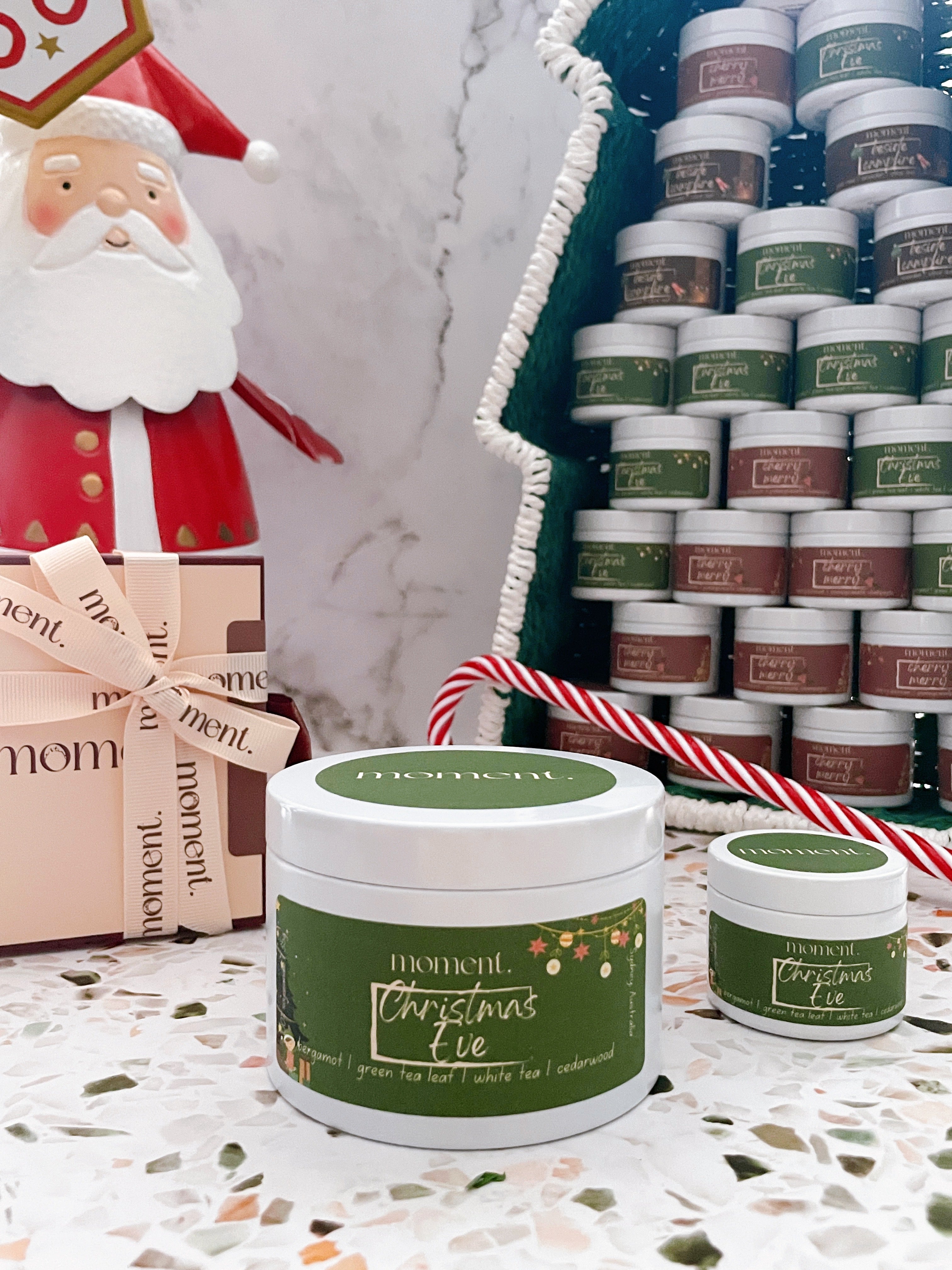 moment. Christmas Eve 220g | 100% Soy Candle - Christmas Series